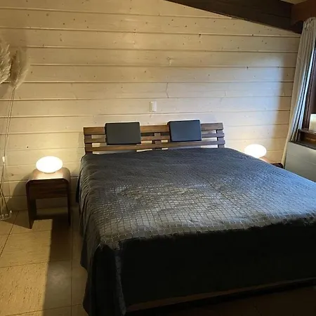 Log Cabin Апартаменты *